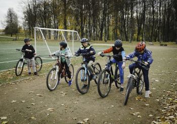 KULTŪRTANDĒMS: Ukraiņu un latviešu ģimenes piedalās ģimeņu nometnē “MĒS”