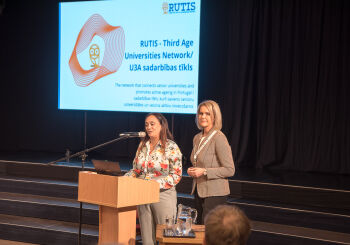 Senioru festivāls Kuldīgā: Latvijā ir jāattīsta senioru skolu tīkls