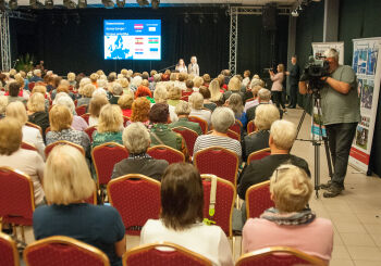 Senioru festivāls Kuldīgā: Latvijā ir jāattīsta senioru skolu tīkls