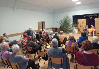 Ziemassvētki atnāk kopā ar aktieriem un jaunajiem mūziķiem