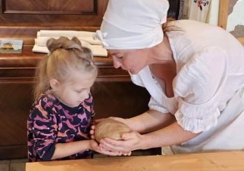 KULTŪRTANDĒMS: Projekta dalībnieki dodas ekskursijā uz Latgali, iepazīstot Preiļus,  Aglonu un Līvānus