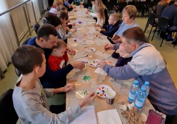 Aizvadīts Ziemassvētku gaidīšanas pasākums ukraiņu un latviešu ģimenēm