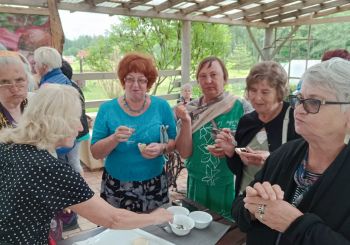 Dienas centra seniori dodas ekskursijā uz Preiļiem