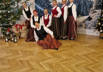 Aizvadīts Ziemassvētku gaidīšanas pasākums ukraiņu un latviešu ģimenēm