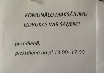 Pensionāri apgūst datorprasmes Dienas centrā „Kopā būt”