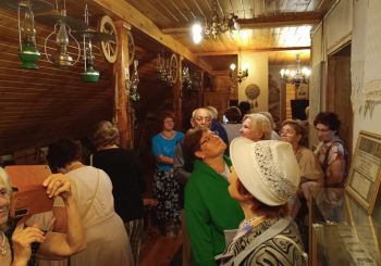 Dienas centra seniori dodas ekskursijā uz Preiļiem