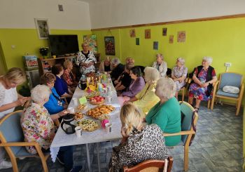 Gulbenes senioru vizīte Jēkabpilī: pieredzes apmaiņa un jauni iespaidi