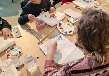 Aizvadīts Ziemassvētku gaidīšanas pasākums ukraiņu un latviešu ģimenēm