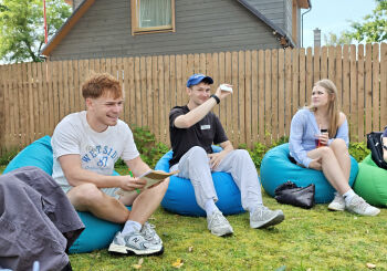Starptautiska jauniešu komanda trīs nedēļās Jēkabpilī radīja, mācījās un iepazina Latviju