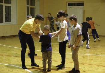 KULTŪRTANDĒMS: Ukraiņu un latviešu ģimenes piedalās ģimeņu nometnē “MĒS”