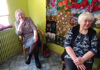 Leone Pauniņa viesojas Dienas centrā “Kopā būt”.