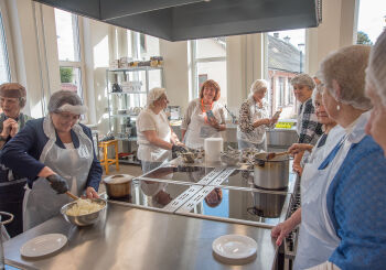 Senioru festivāls Kuldīgā: Latvijā ir jāattīsta senioru skolu tīkls