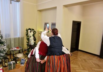 Aizvadīts Ziemassvētku gaidīšanas pasākums ukraiņu un latviešu ģimenēm