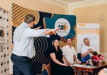 Gārsenes pilī norisinājies pasākums senioriem 