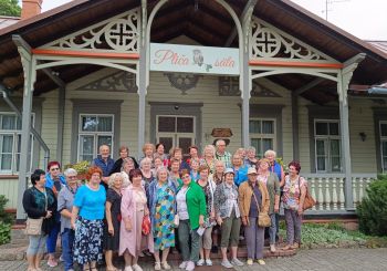 Dienas centra seniori dodas ekskursijā uz Preiļiem