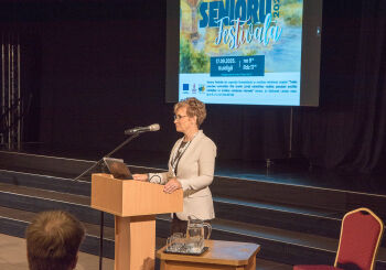 Senioru festivāls Kuldīgā: Latvijā ir jāattīsta senioru skolu tīkls
