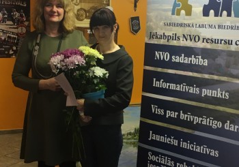 Brīvprātīgais darbs ir galvenais demokrātijas vingrinājums