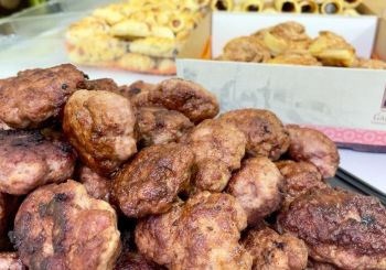 Kas ir un ar ko nodarbojas 