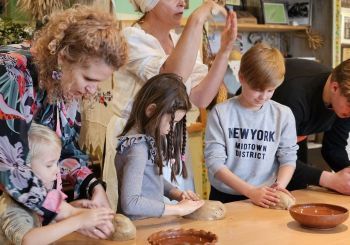 KULTŪRTANDĒMS: Projekta dalībnieki dodas ekskursijā uz Latgali, iepazīstot Preiļus,  Aglonu un Līvānus