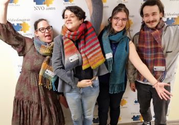 Interesenti, mediji un Eiropas brīvprātīgie