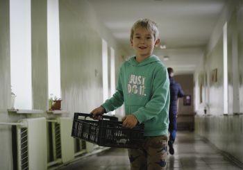 KULTŪRTANDĒMS: Ukraiņu un latviešu ģimenes piedalās ģimeņu nometnē “MĒS”