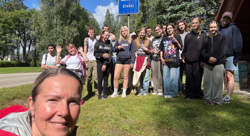 Elkšņos norisinās jauniešu iniciatīvu projekts