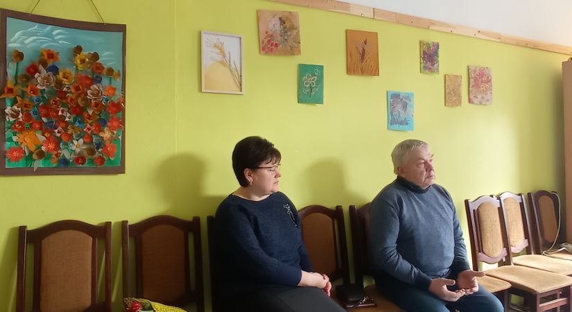 Seniori sanāk uz  