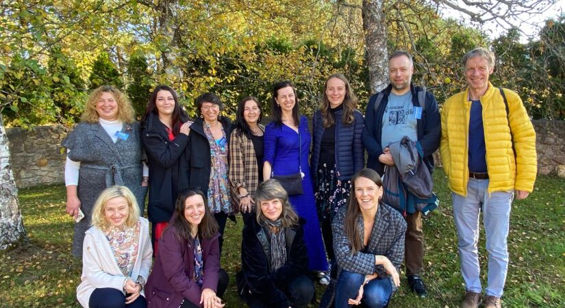 Kas palīdz kopienai kļūt noturīgai, saliedētai un pašorganizētai?