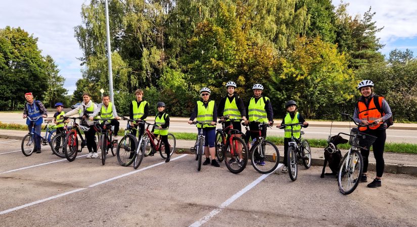 KULTŪRTANDĒMS: Koku un mežu iepazīšana Kalsnavas arborētumā un  velobrauciens Jēkabpils novadā