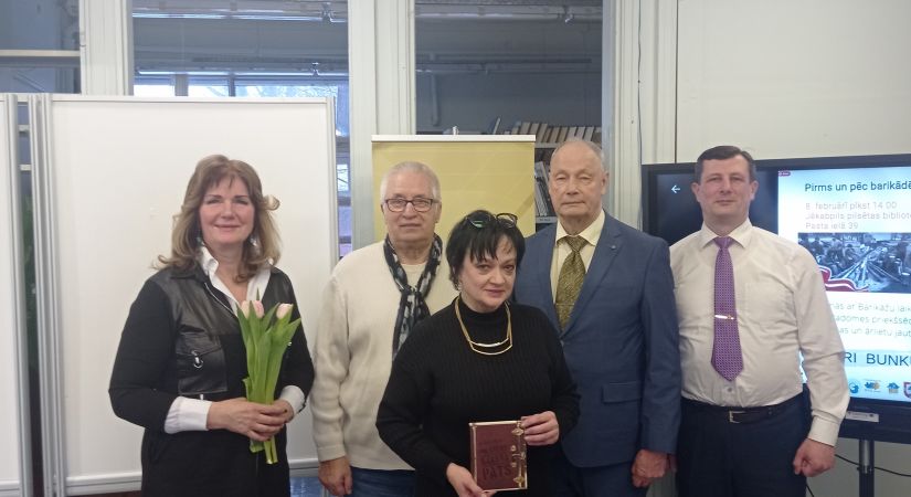 Tikšanās bibliotēkā: Pirms un pēc barikādēm! 