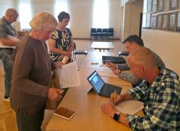 Jēkabpilī noslēdzas piektais Latvijas iedzīvotāju forums par OIK atgūšanu – cilvēki atzīst, ka viņiem ir svarīgs katrs eiro